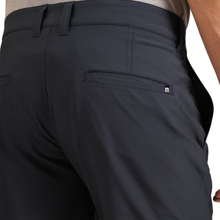 Wanderlust Short 9in